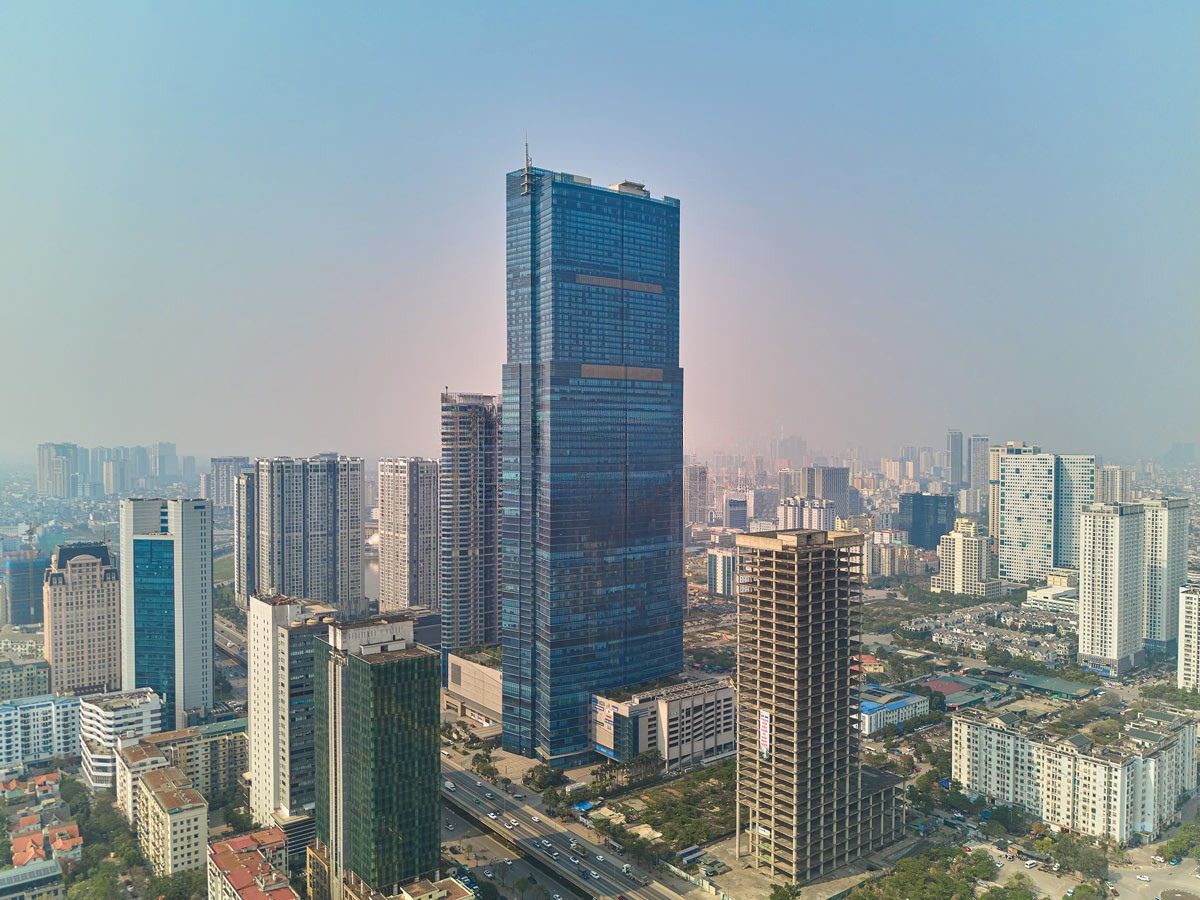 Toà nhà Keangnam trên đường Phạm Hùng